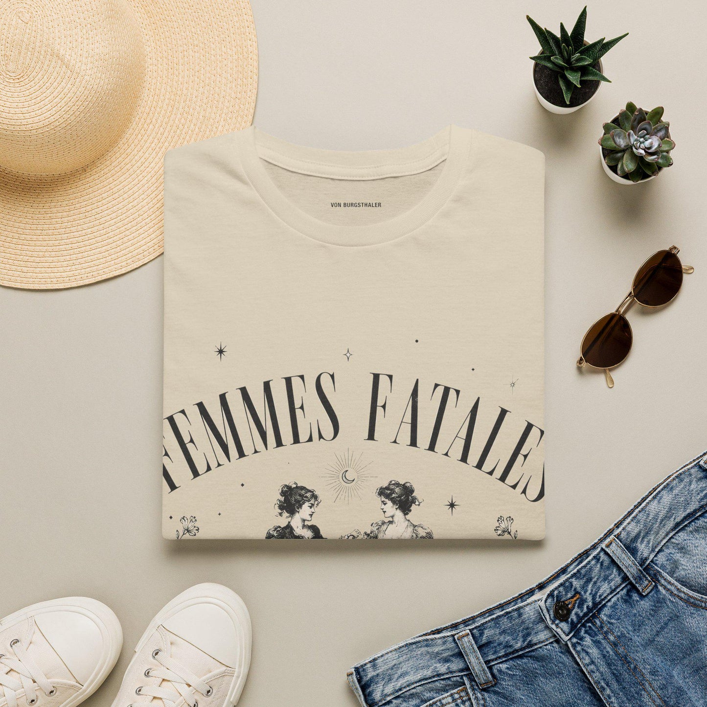 Femme Fatales | Lesbian Vintage t-shirt, LGBTQ t-shirt, lesbian shirt, vintage lesbian pride t-shirt, LGBQT gifts, Sapphic, Tarot, Romantic