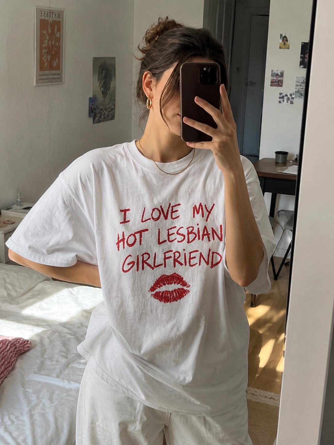 I Love My Hot Lesbian Girlfriend Shirt, Minimalist Lips Graphic Tee, Lesbian Pride T-Shirt, Red Lipstick Queer Top, WLW Couple Gift