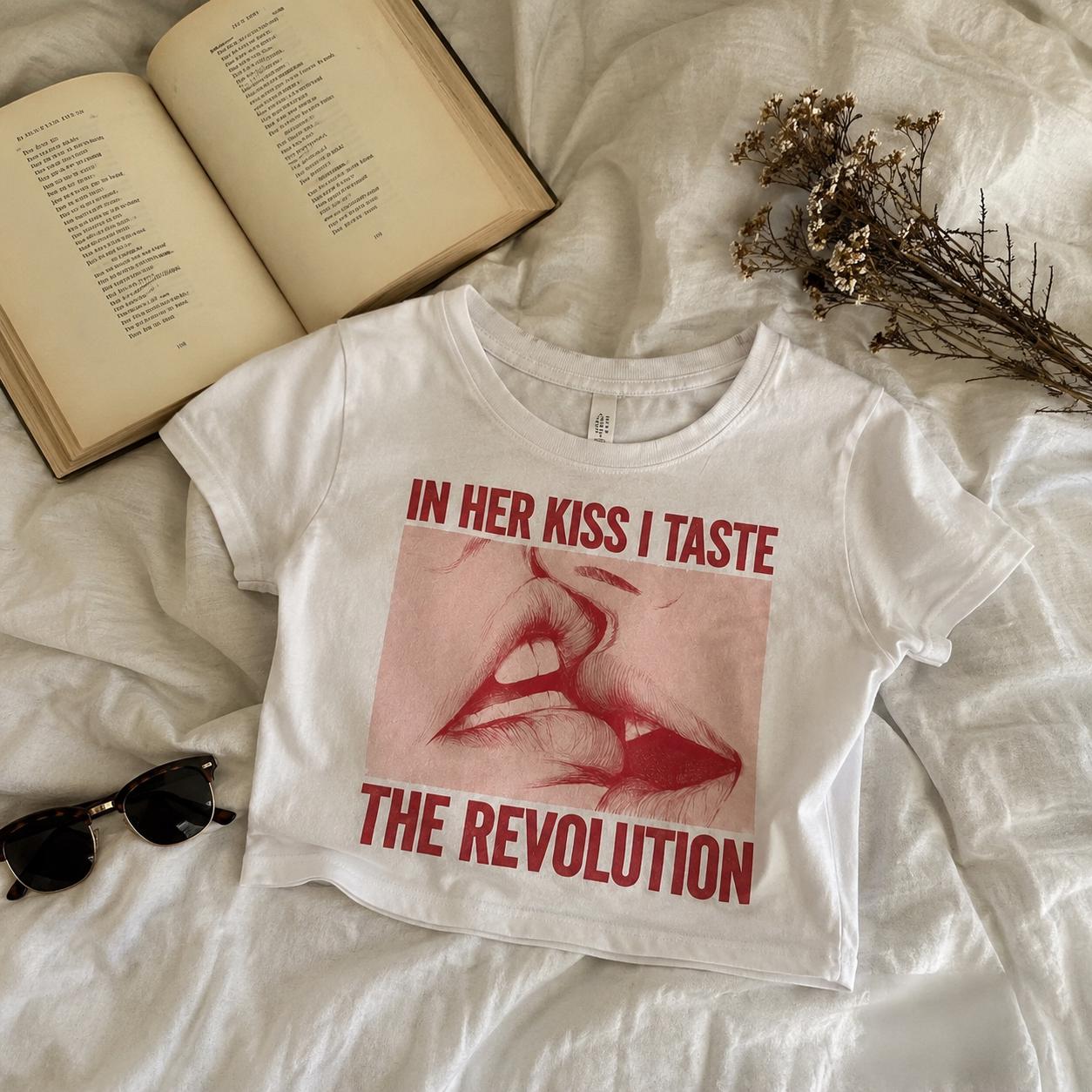Sappho Social Club Baby Tee, Vintage Dark Academia Crop Top, Sapphic Lesbian Pride T-Shirt, Greek Mythology Aesthetics, WLW Y2K Graphic Tee