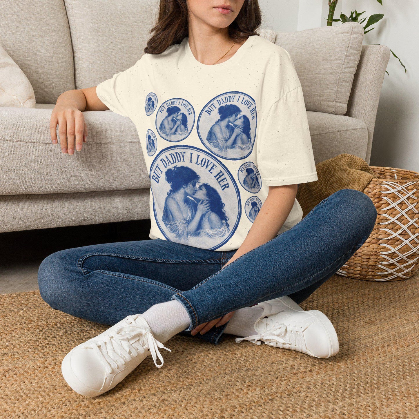 TOO PRETTY to be with men | Lesbian Graphic Tee | oversized Shirt | Sapphic LGBT Queer | Feminist | Girls support Girls | Girl power