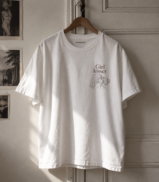 Girl Kisser Graphic Tee