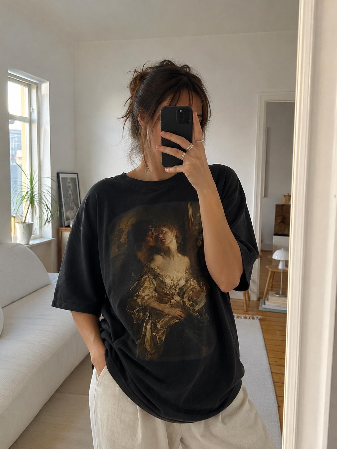Sapphic Art T-Shirt, Classical Painting Kissing Women Tee, Lesbian WLW Pride Shirt, Vintage Dark Academia Fine Art Graphic Top