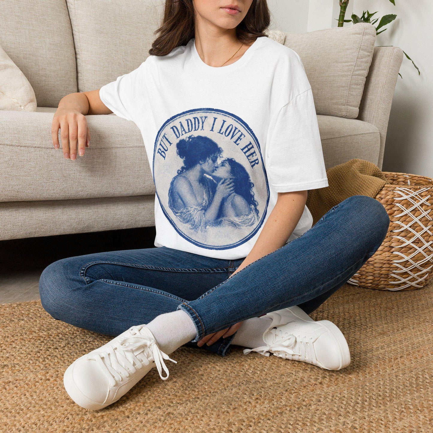 TOO PRETTY to be with men | Lesbian Graphic Tee | oversized Shirt | Sapphic LGBT Queer | Feminist | Girls support Girls | Girl power